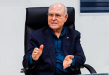 Ex funcionario de la Administración Federal de Aviación de Estados Unidos (FAA) y asesor técnico del IDAC, Javier -Jay- Rodríguez.