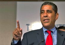 Espaillat y Salazar solicitan autoridades Estados Unidos aprobar acuerdo cielos abiertos